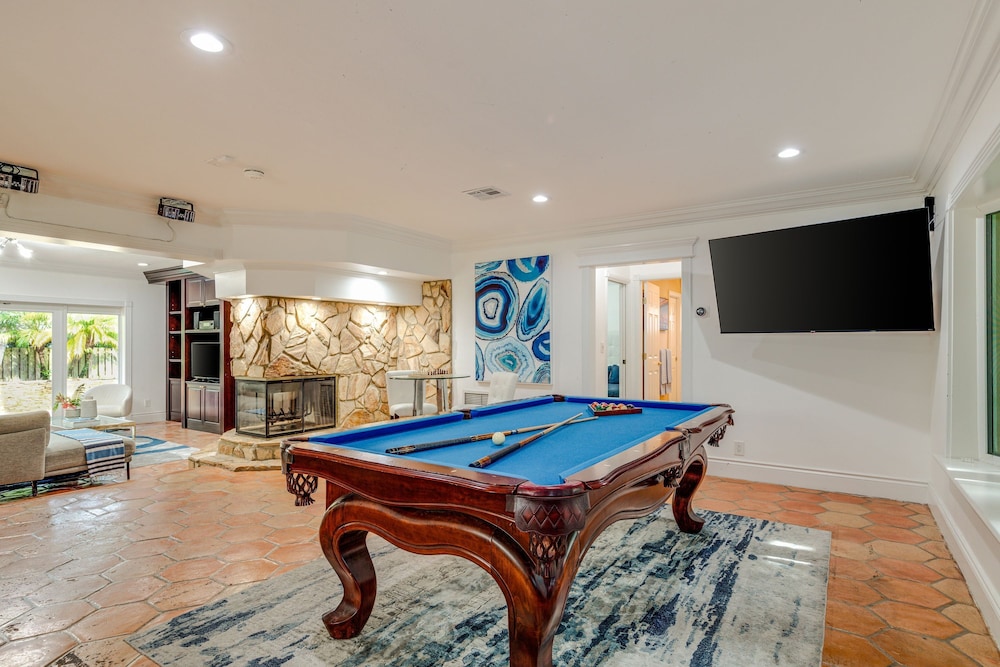 Coral Ridge Getaway by Avantstay Pool Hot Tub Billiards 5mins to Beach