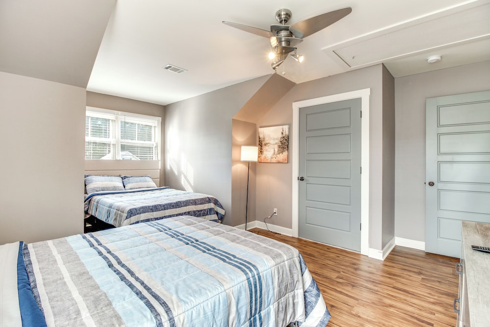 Private Pool & Game Room: Home Near Savannah