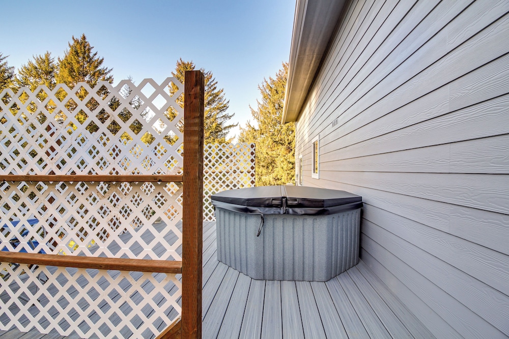 Near Ocean: 'home Away From Home' in Gold Beach