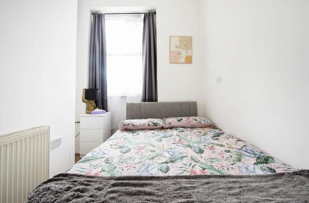 Charming London Apartment Near Hyde Park