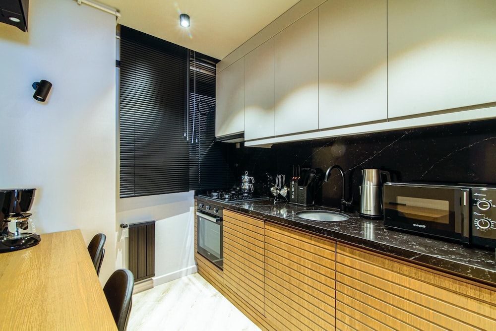 Chic and Convenient Flat in Central Besiktas