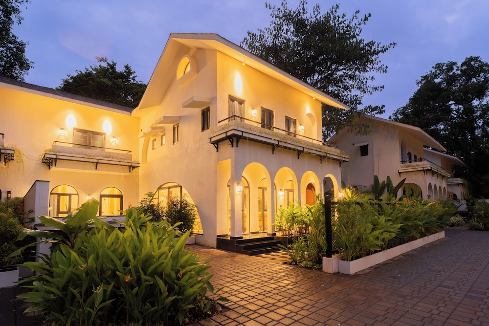 BellaVie | 3-BHK Villa With Private Pool & TV Lounge Area In A Gated Complex