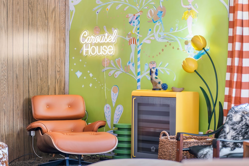 Carousel House 2 Bedroom Home