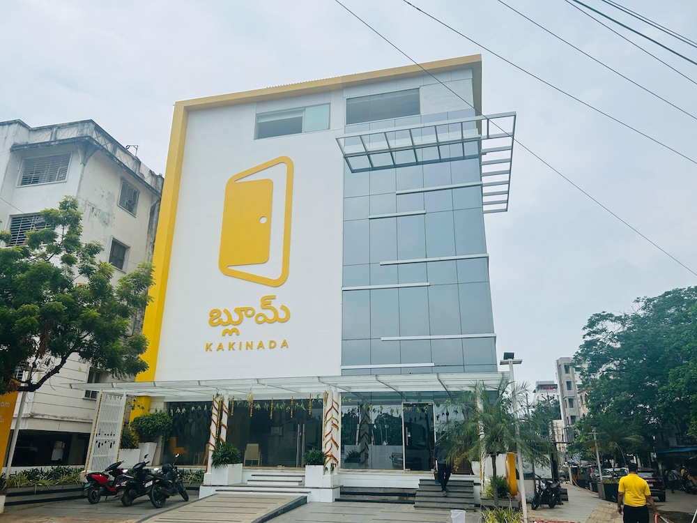 Bloom Hotel - Kakinada