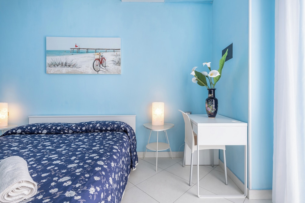 Thanit rooms