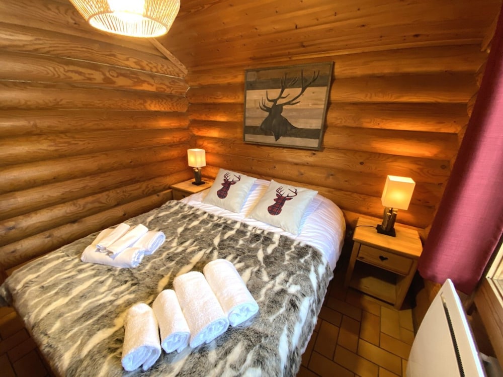 Chalet in La Bresse With Hot Tub & Mountain Views