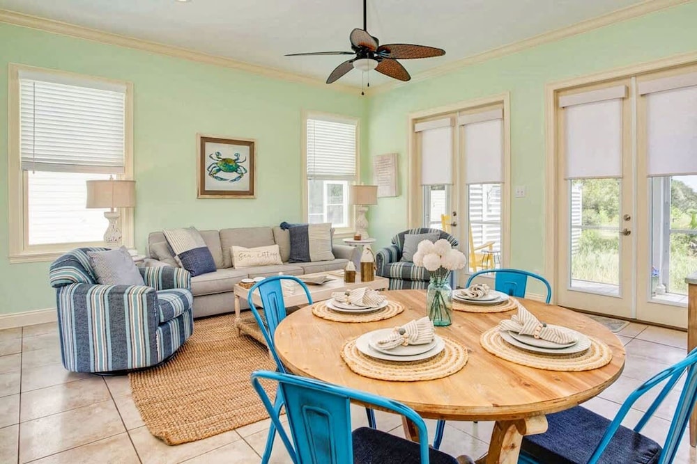 Gulf Shores Hideaway Walk to Waves Pool Golf Views
