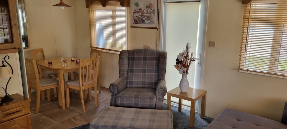 Kingussie Vacations - Captivating 2-bed Holiday Home in Kingussie - Property Image 9