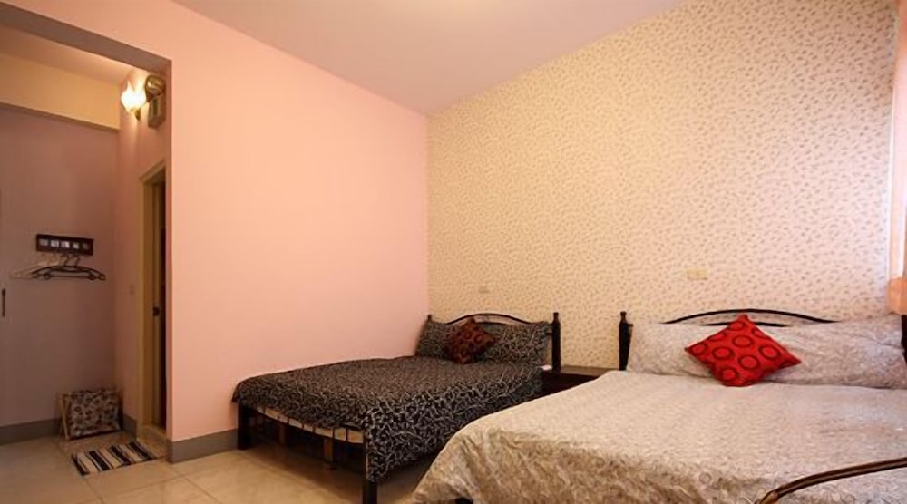 16 Alley Hostel