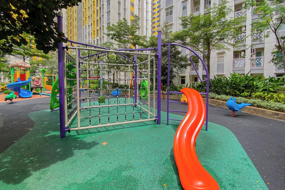 Simple And Strategic Location Studio Apartment At Springlake Summarecon Bekasi
