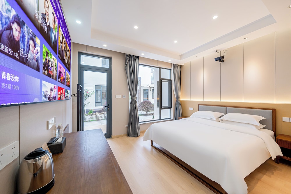 Yinshu Lunas Vila Courtyard Garden Resort Hotel (Shanghai International Tourism Resort Branch)