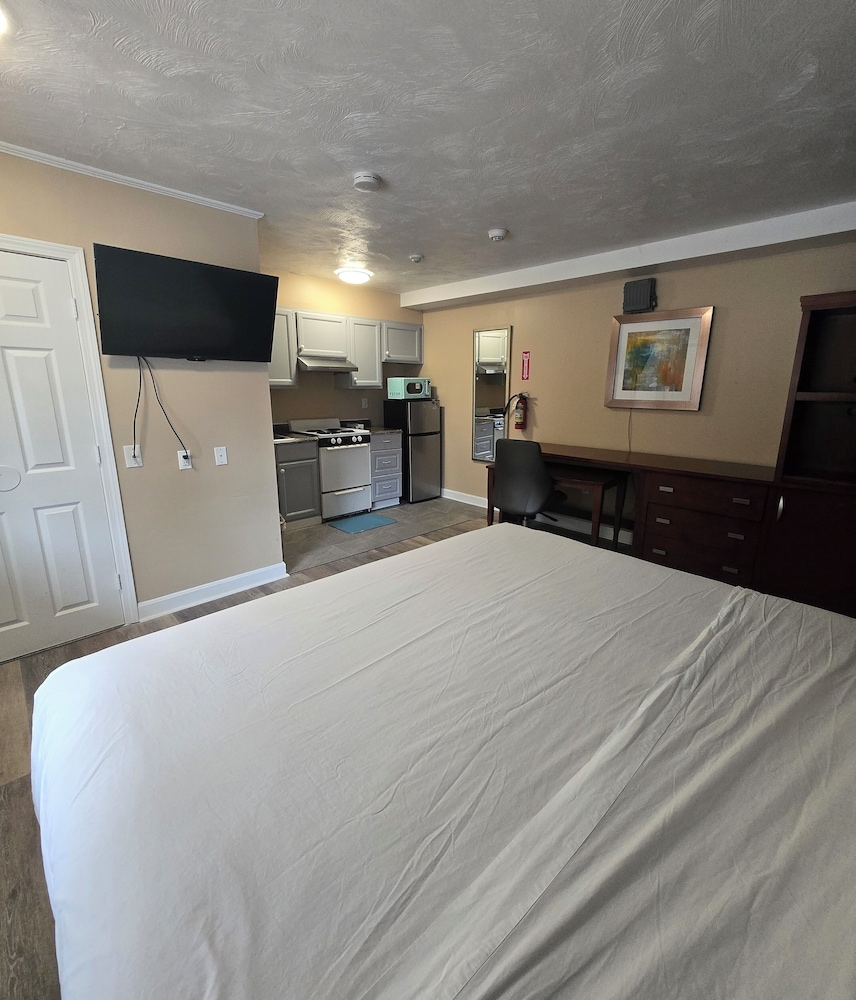 Nashoba Valley Inn & Suites