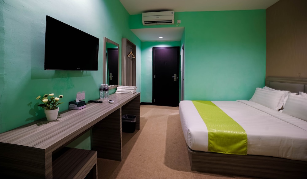 Greenland Hotel Batam - Image 3