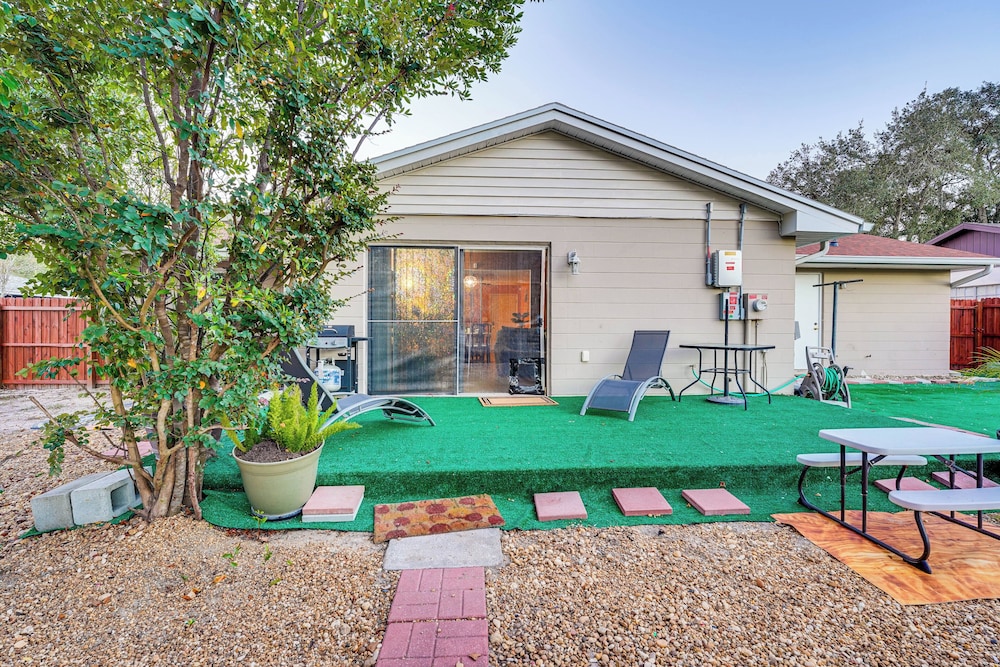 Pet-friendly Horse Capital Hub w/ Patio & Yard