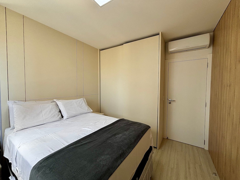Apt With 3 Suites, Barbecue and sea View Den1301
