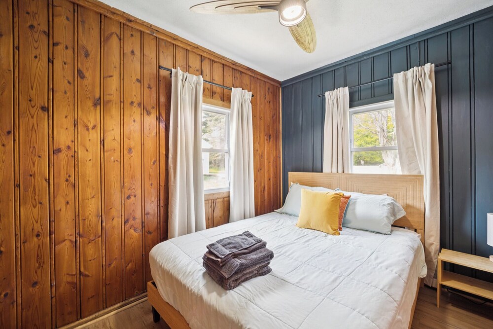 Barefoot Beach Resort