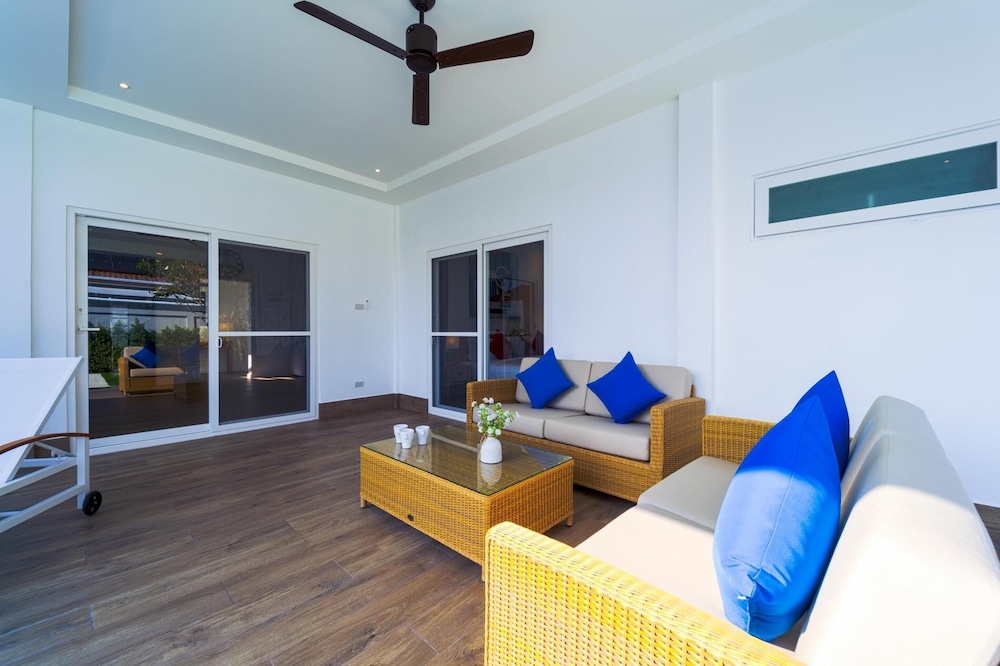 Brand-New Modern 3-Bedroom Villa MB20
