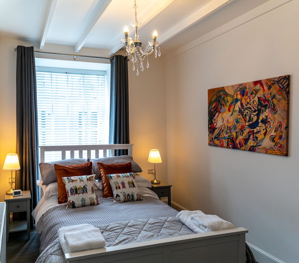 The Old Paint Shop Apartment - Centrally Situated view 2