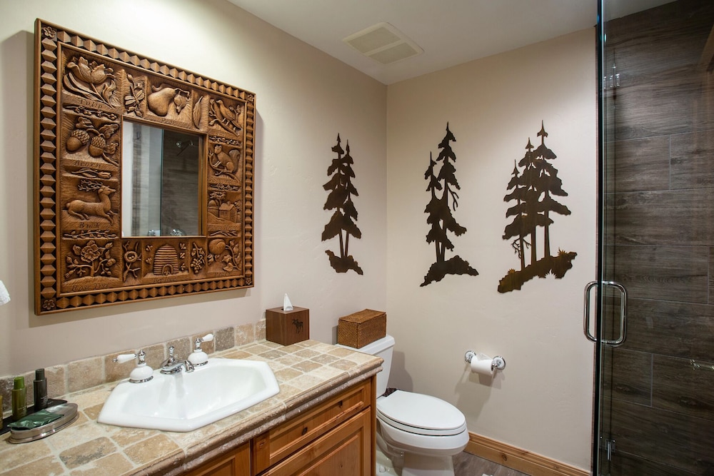 Trail's End Lodge at Deer Valley Resort - Two Bedroom Residence with Spa #404 2 Condo