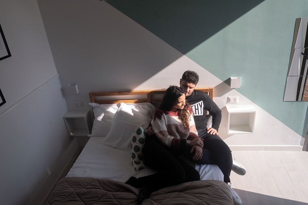 B&B Le 4 Stagioni Dante's Suites by ClaPa Group Dislocated Hospitality
