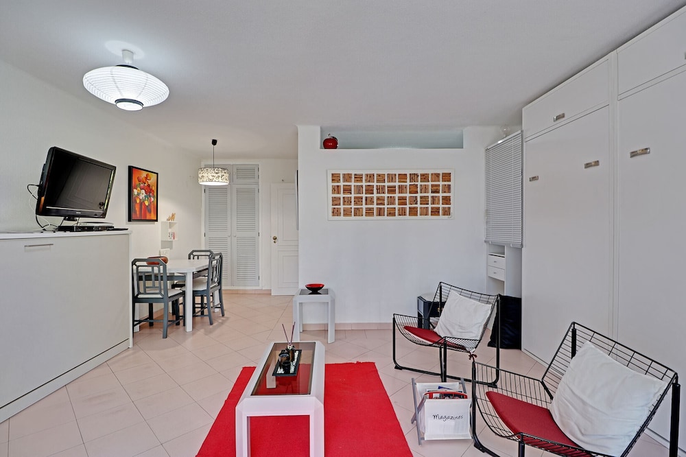 Vilamoura Stylish With Pool by Homing view 4