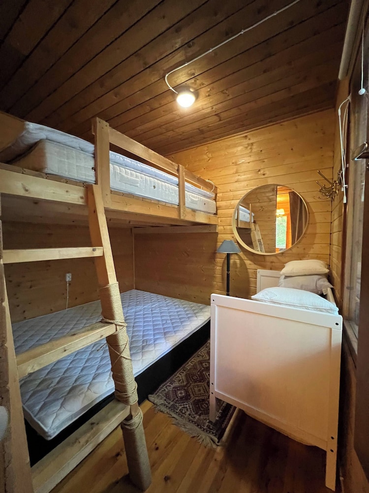 Winter Wonderland Cabin in Hämeenlinna, Finland