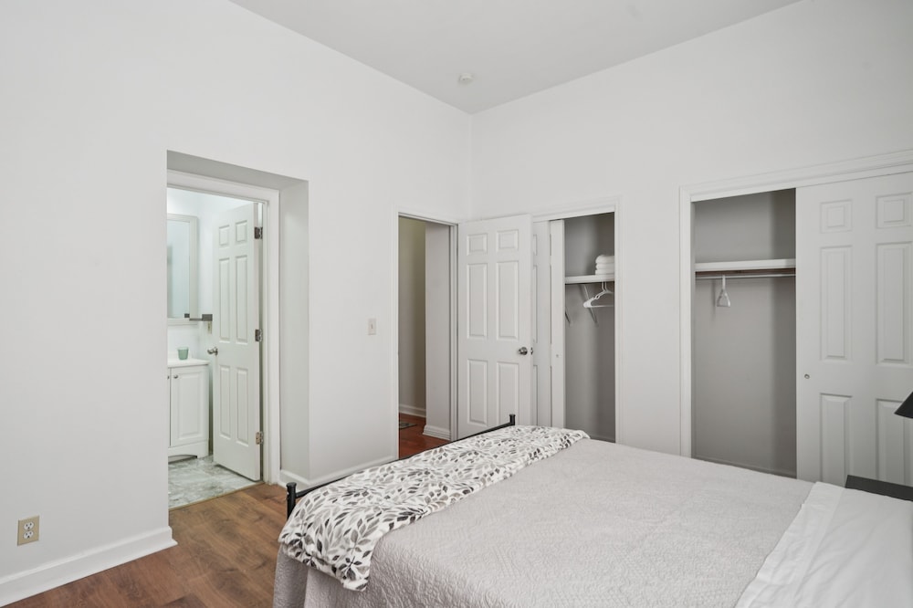 Charming Soulard Retreat With Historic Character 1 Bedroom Apts