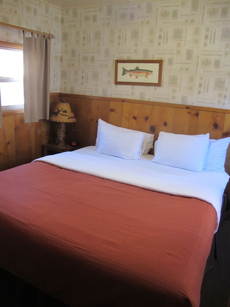 Convict Lake Resort