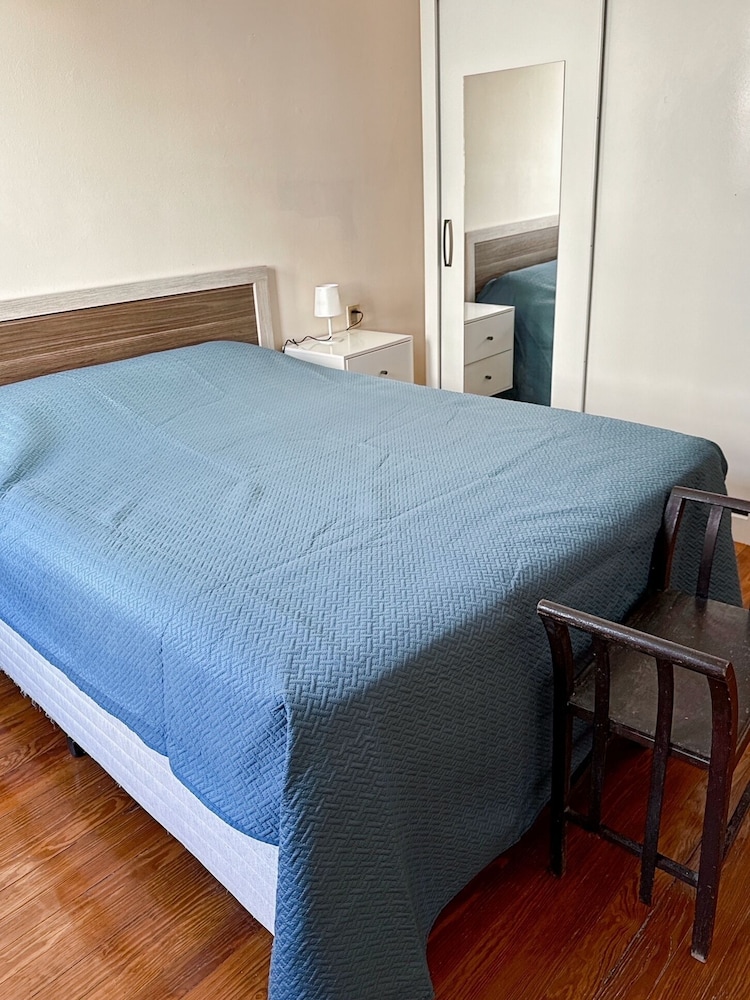 Elegant Apartment - Perfect Location Between the Coast and the City Center view 3