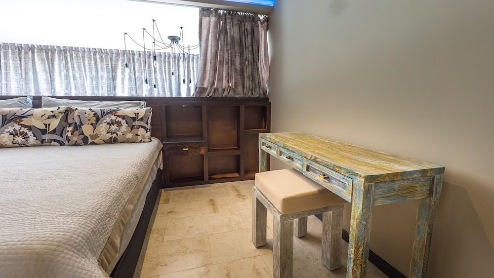 Lotus Luxury Condo