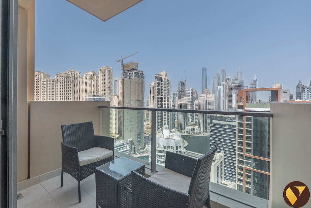 Vogue JW Marriot 23rd floor Marina View