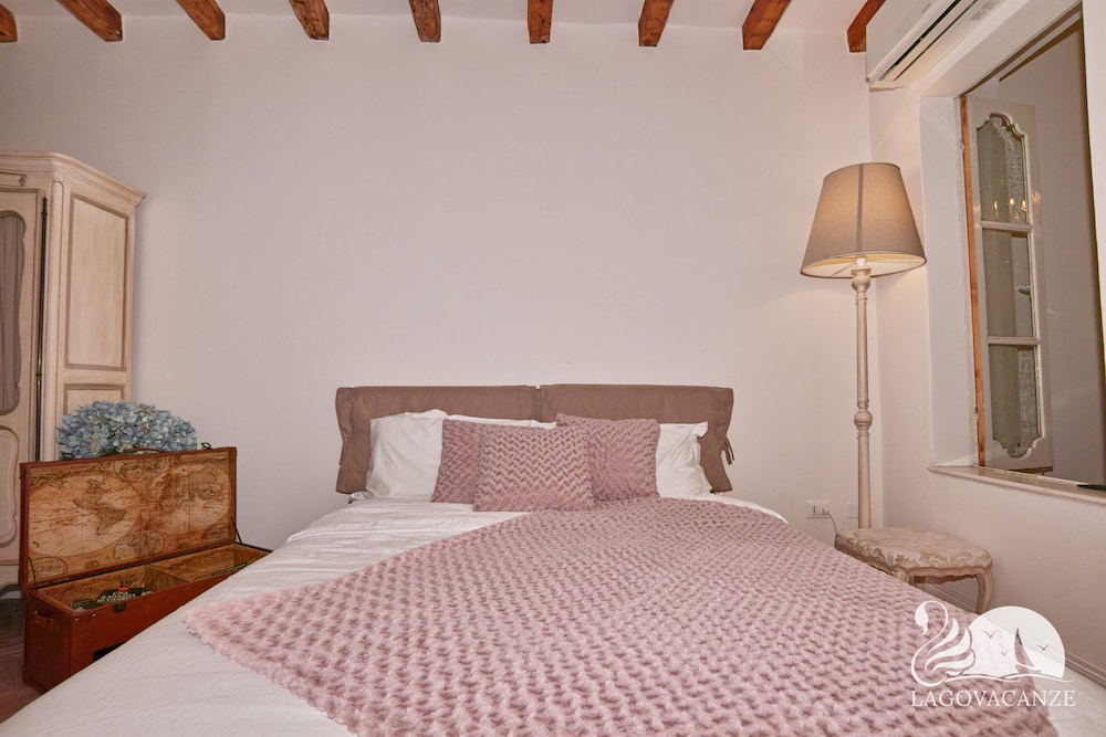 Romantic Benaco Sal - App 01