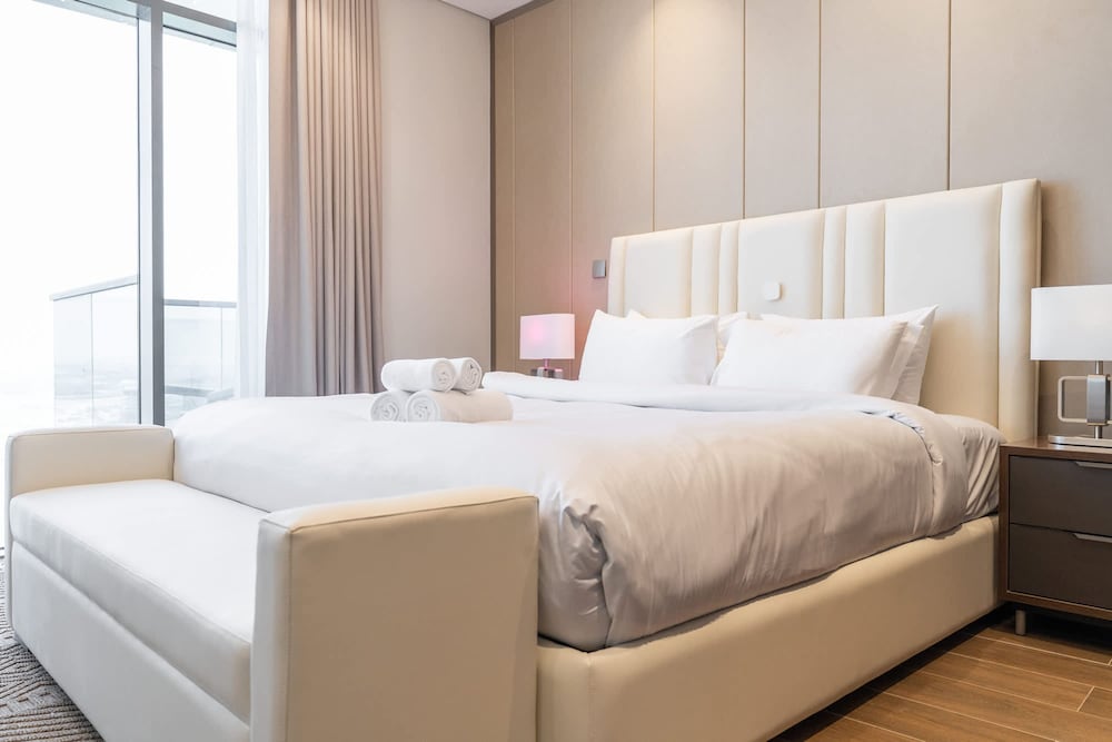 Fabulous and Spacious 2BR in Nobles Tower