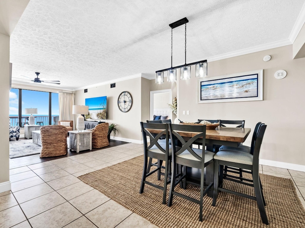 Hidden Dunes 704