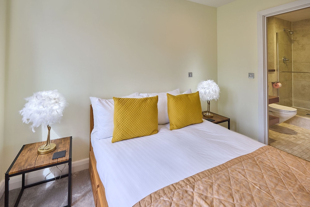 Host Stay Waterside