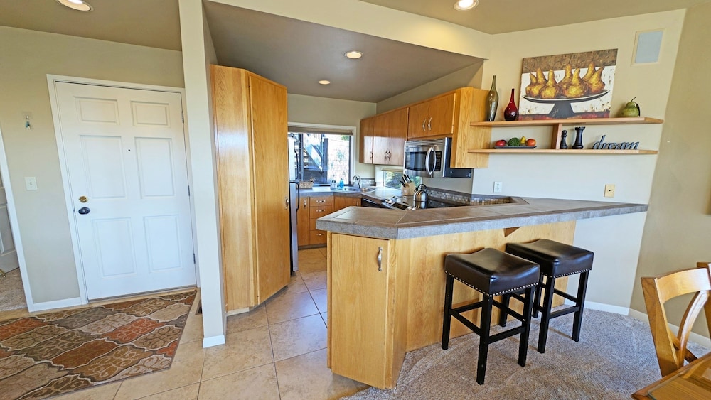 Mt Bachelor Village 324 A Sr 1 Bedroom Condo