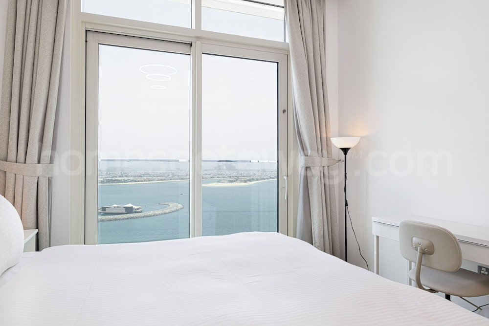 Homesgetaway-SunriseBay Emaar Beach ront
