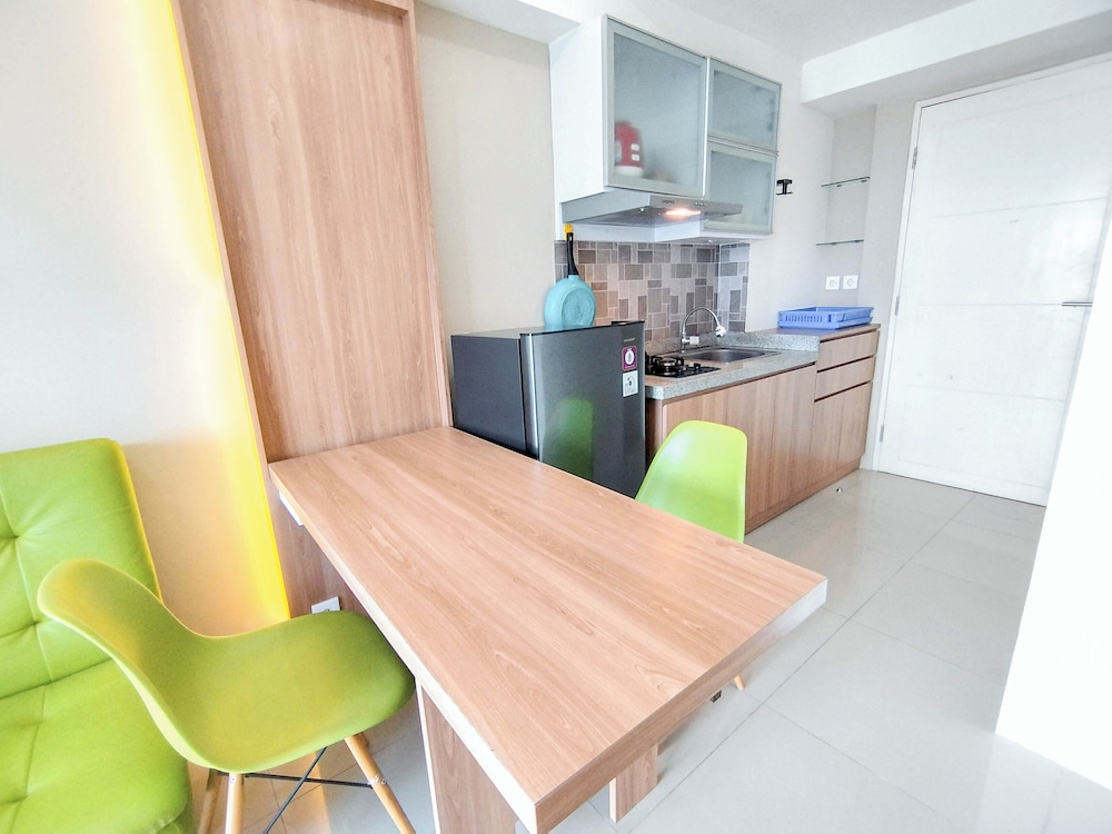 Modern And Cozy 2Br At Tanglin Supermall Mansion Apartment