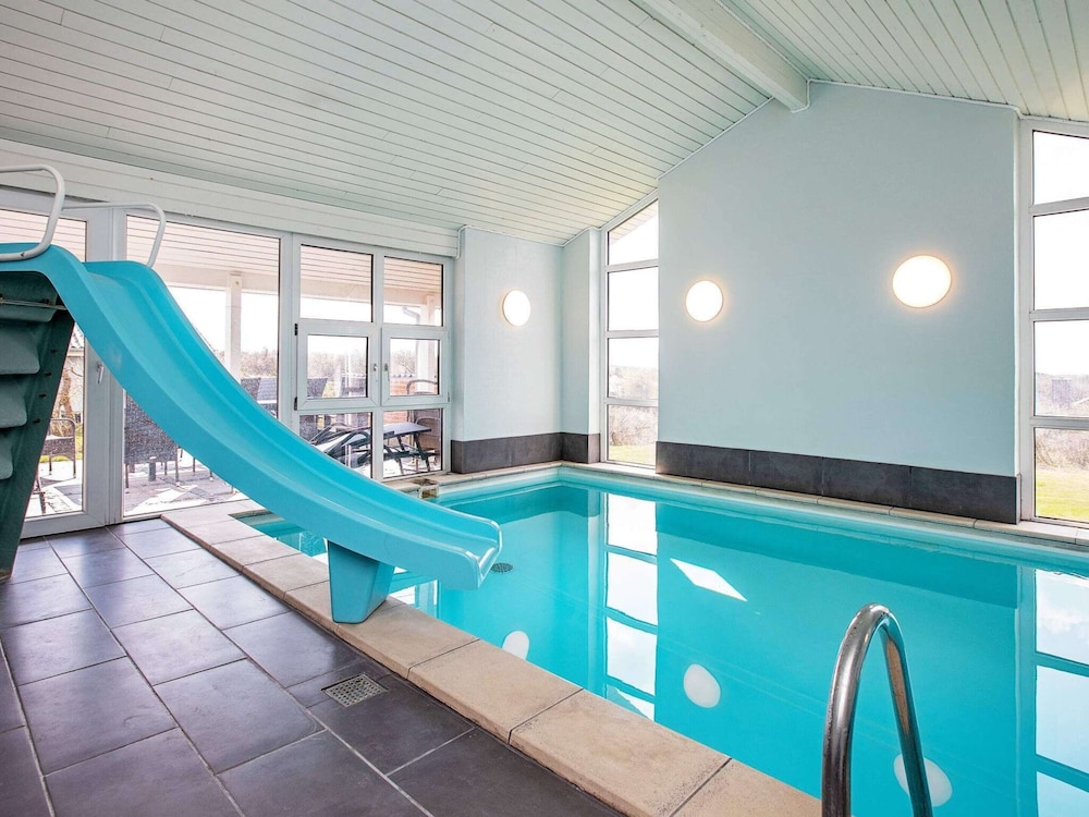 Spacious Holiday Home in Vestervig near Sea view 4