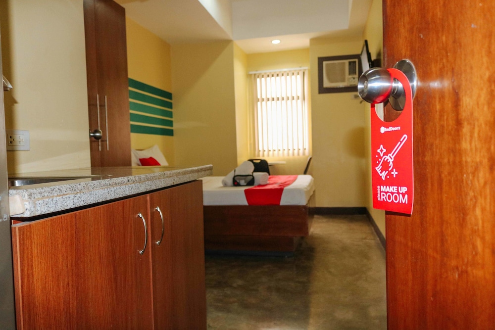 Cebu Vacations - RedDoorz  MJ Cuenco Avenue Cebu - Property Image 17