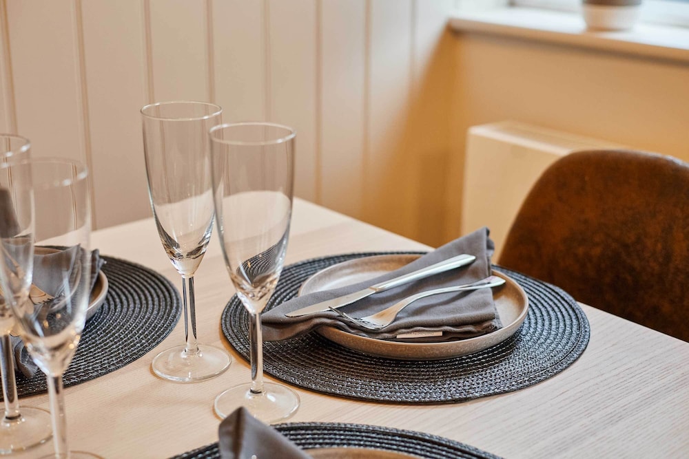 Host Stay Daisy Cottage