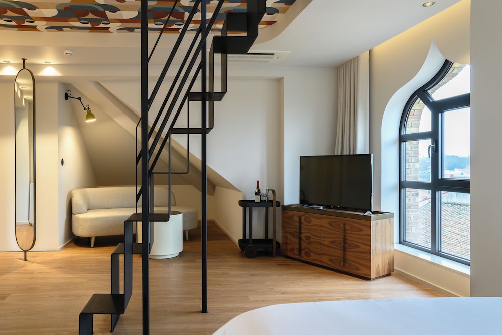 BHB Boutique House