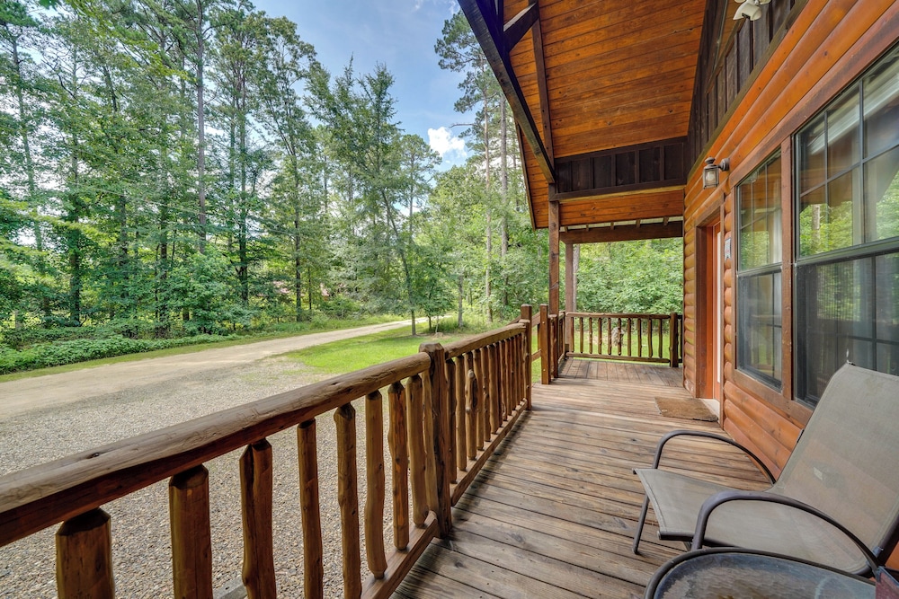 4 Mi to Broken Bow Lake: 'wee Bear Cabin' Getaway!