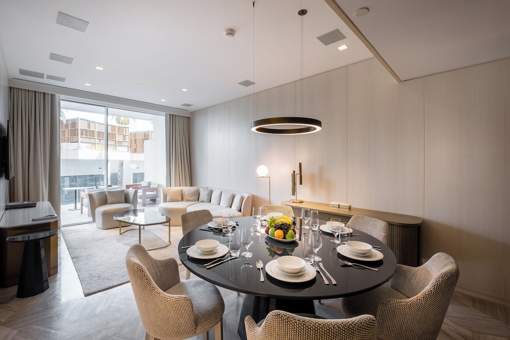 Five Palm Jumeirah Residences -Mint Stay