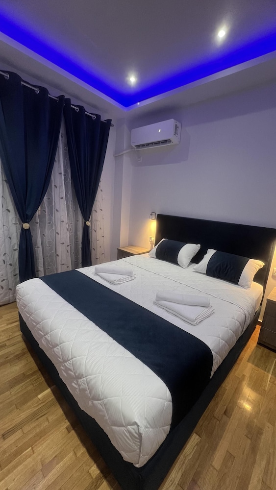Four Seasons Apartment in Athens view 5