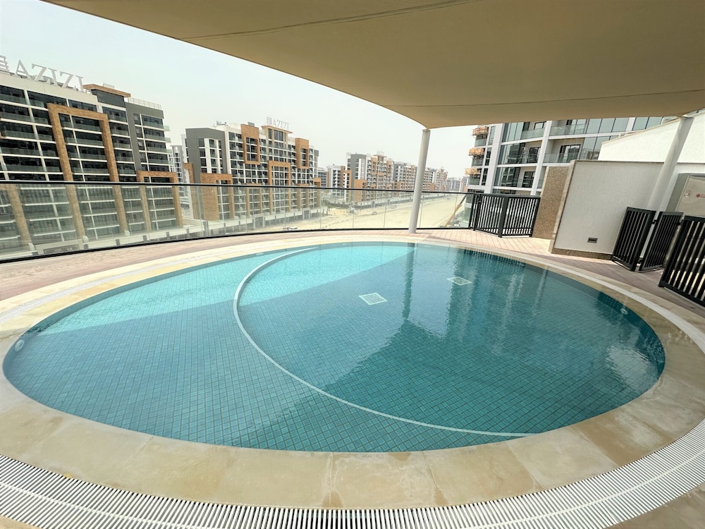 Easygo-indulging 1bdr Sobha Waves