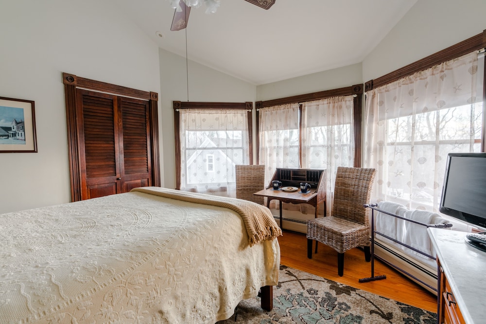 The Inn at the Oaks, photo 42