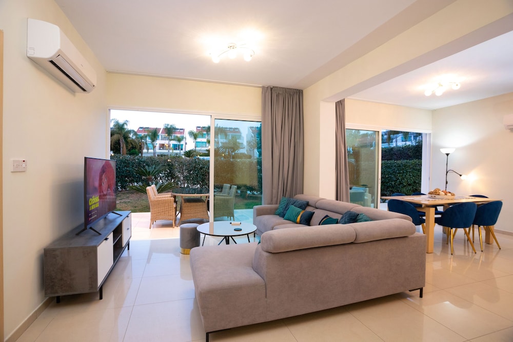 Limassol Vacations - Bay View Gardens Apartments with Pool - Property Image 65
