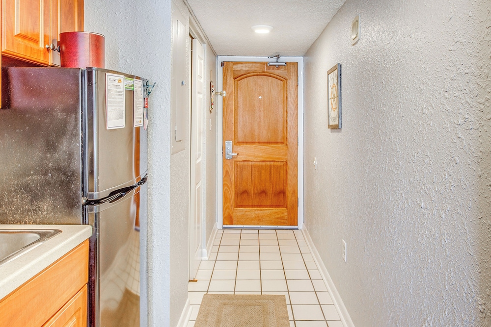 14th-floor Oceanfront Condo in Myrtle Beach!