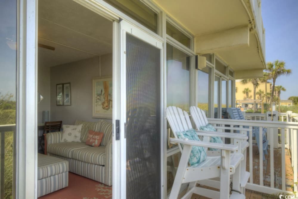 Seaside Elegance Your Coastal Getaway view 4